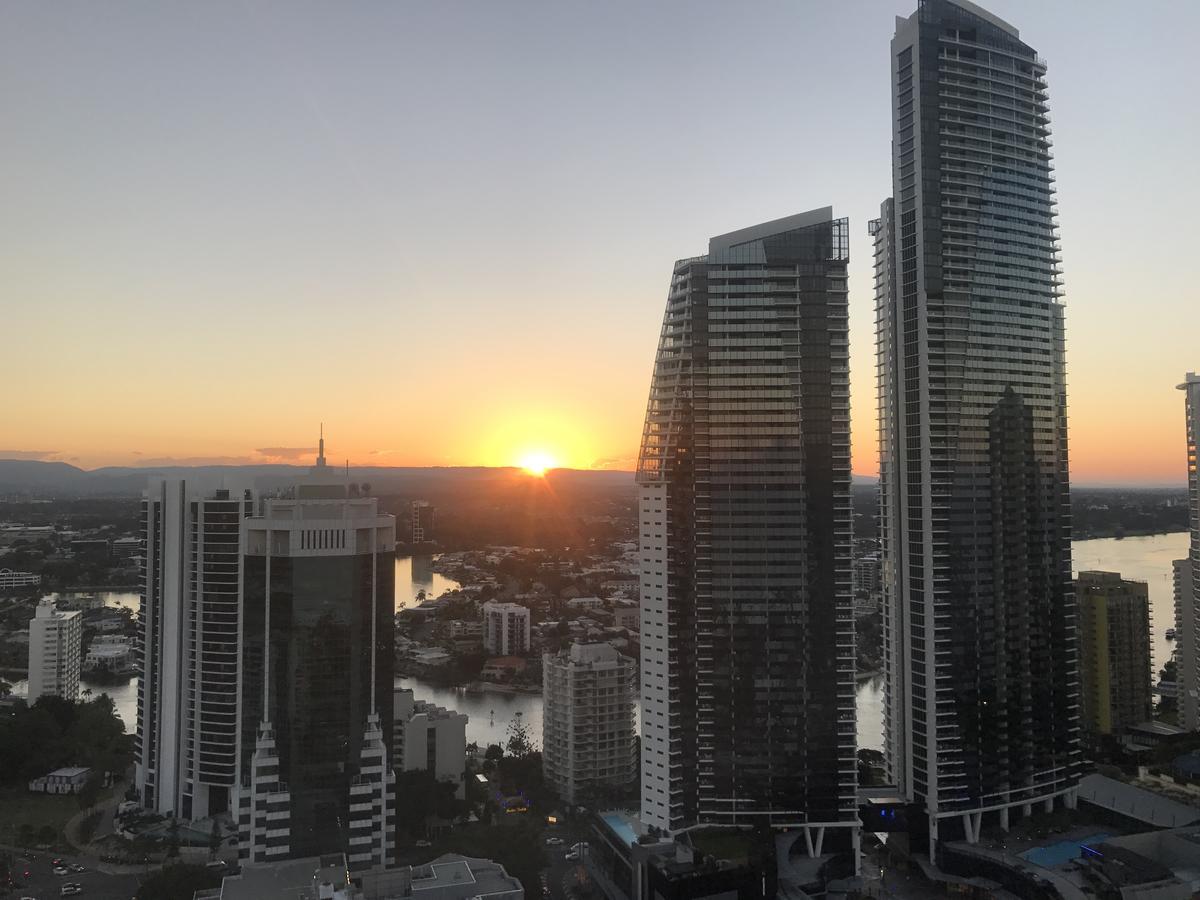 Novotel Surfers Paradise Gold Coast Bagian luar foto